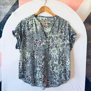 Maurices Mint Green Floral Blouse